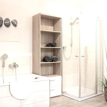 Backbord * Ulstrupfeld